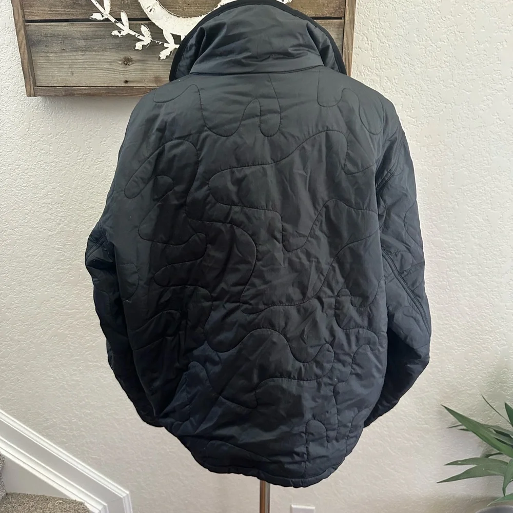 Lululemon Athletica‎ Gray Black Down Pullover quarter zip Jacket Ladies size 10